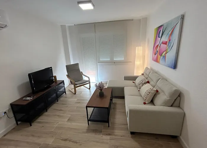 Modern And Bright Close To The Station *