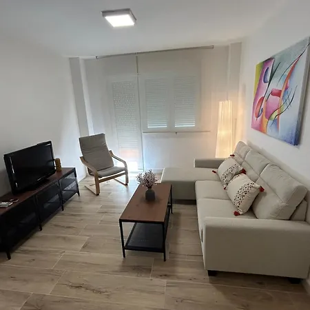 Modern And Bright Close To The Station *